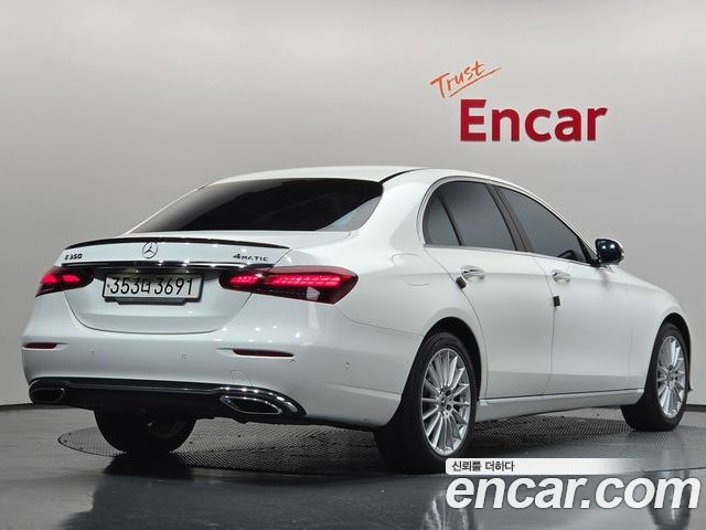Mercedes-Benz E-Class 2022 — фото 2