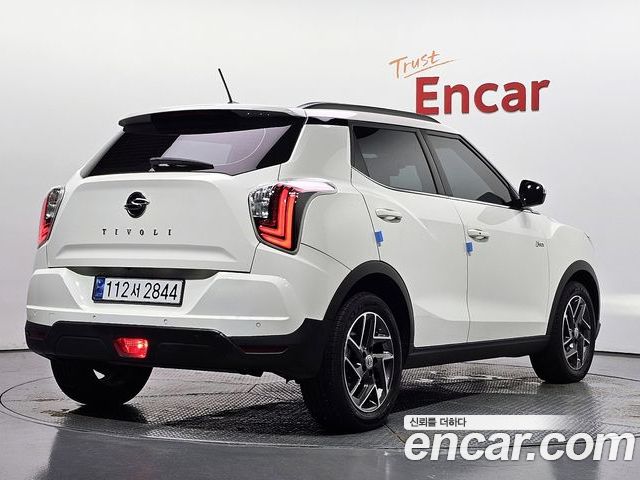 SsangYong Tivoli 2022 — фото 2