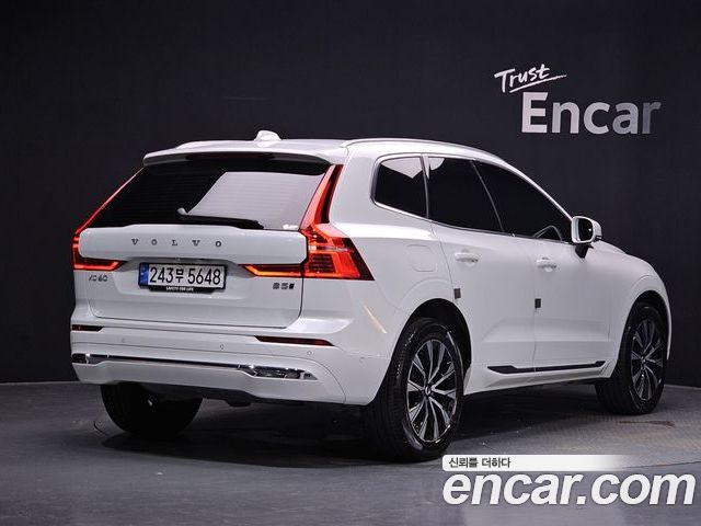 Volvo XC60 2025 — фото 2