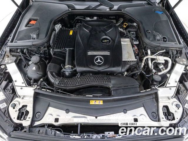 Mercedes-Benz E-Class 2023 — фото 6