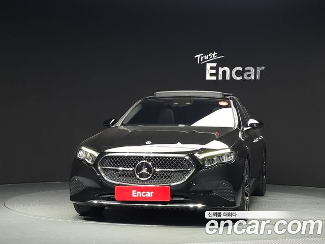 Mercedes-Benz E-Class 2025 — фото 3
