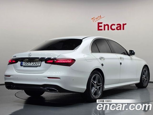 Mercedes-Benz E-Class 2023 — фото 2