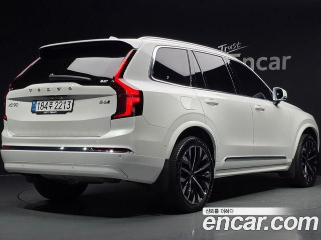 Volvo XC90 2026 — фото 2