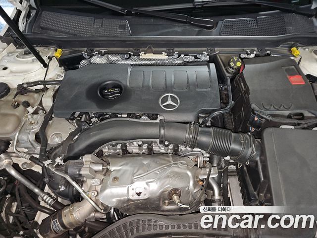 Mercedes-Benz CLA 2023 — фото 6