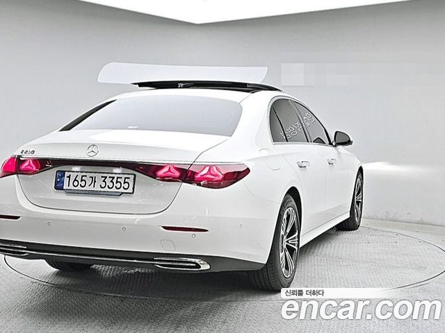 Mercedes-Benz E-Class 2024 — фото 2