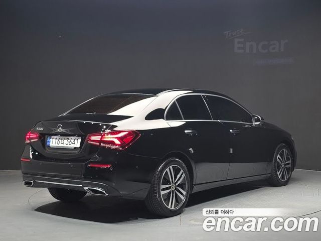 Mercedes-Benz A-Class 2023 — фото 2