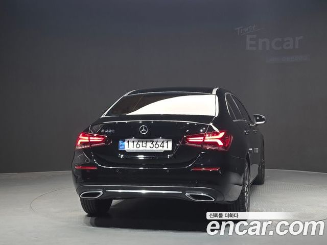 Mercedes-Benz A-Class 2023 — фото 4