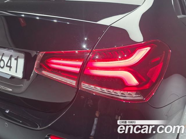 Mercedes-Benz A-Class 2023 — фото 9