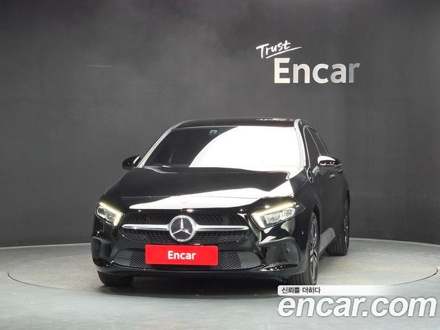 Mercedes-Benz A-Class 2023 — фото 3
