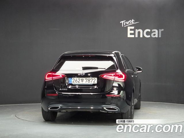 Mercedes-Benz A-Class 2023 — фото 4