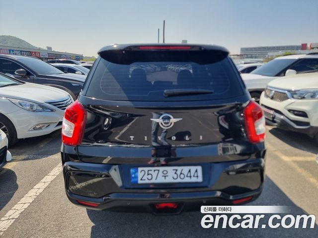 SsangYong Tivoli 2023 — фото 4