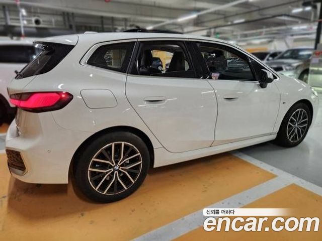 BMW 2 Series 2025 — фото 2
