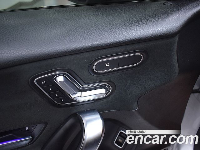 Mercedes-Benz A-Class 2022 — фото 4