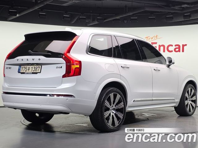 Volvo XC90 2023 — фото 2