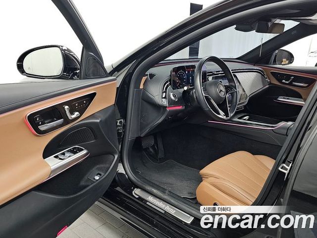 Mercedes-Benz E-Class 2024 — фото 10