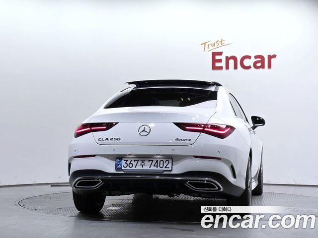 Mercedes-Benz CLA 2024 — фото 4
