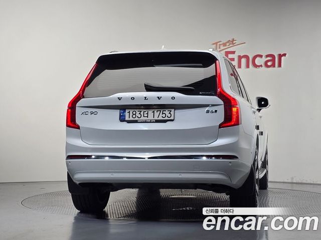Volvo XC90 2024 — фото 4