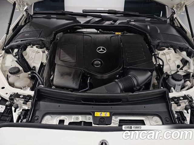 Mercedes-Benz C-Class 2022 — фото 6