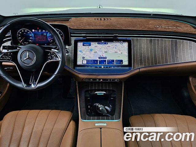 Mercedes-Benz E-Class 2025 — фото 10