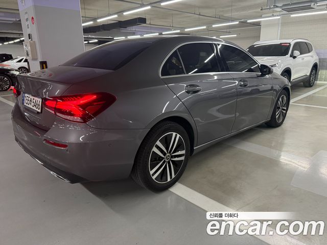 Mercedes-Benz A-Class 2023 — фото 2