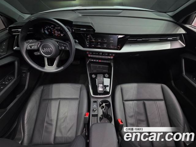 Audi A3 2022 — фото 10