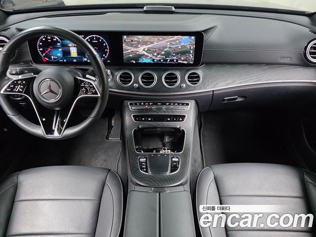 Mercedes-Benz E-Class 2023 — фото 7