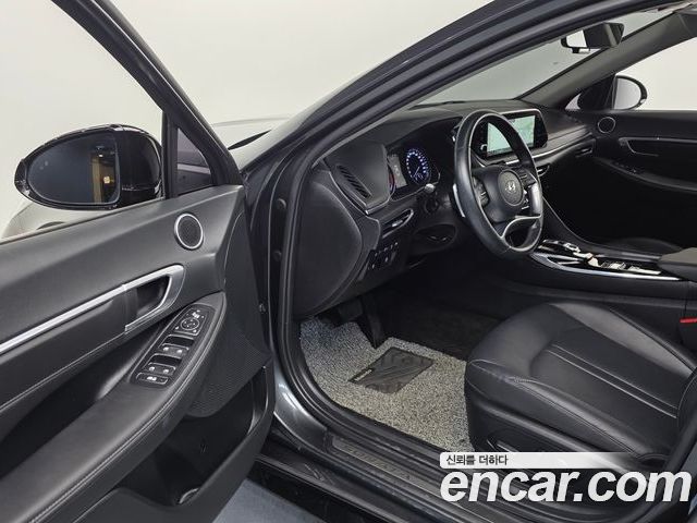 Hyundai Sonata 2022 — фото 10