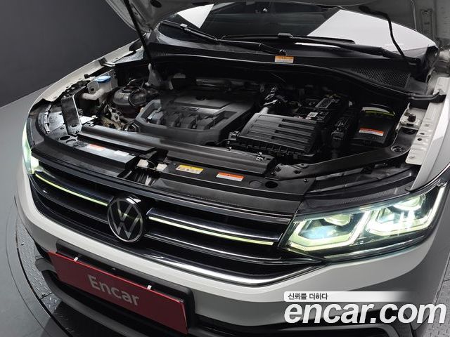 Volkswagen Tiguan 2023 — фото 6