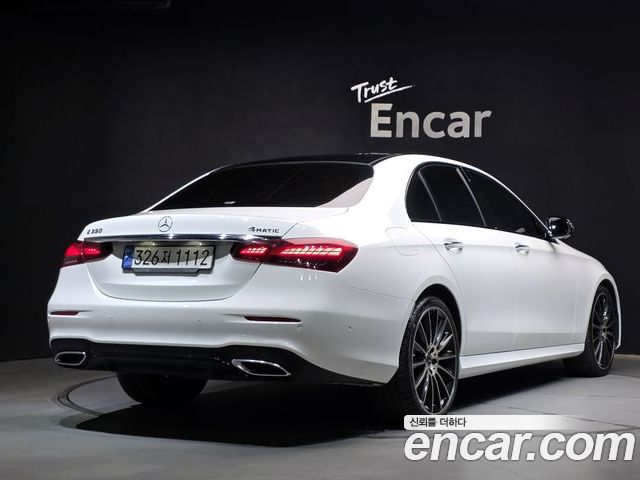 Mercedes-Benz E-Class 2023 — фото 2