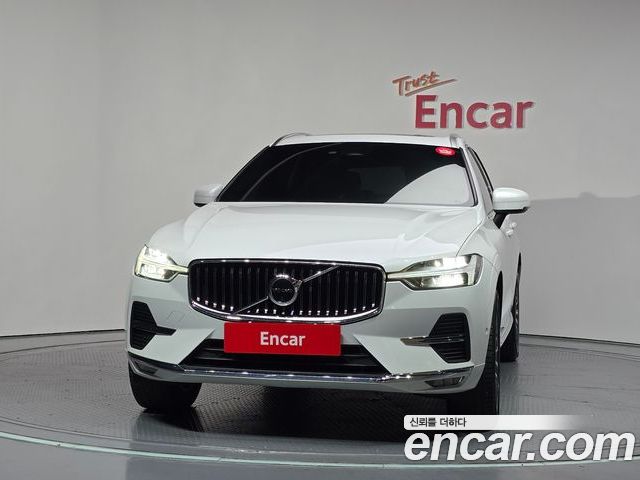 Volvo XC60 2023 — фото 3