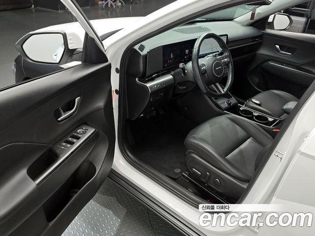 Hyundai Kona 2023 — фото 10