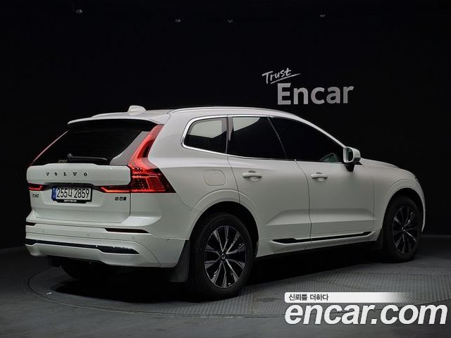 Volvo XC60 2024 — фото 2