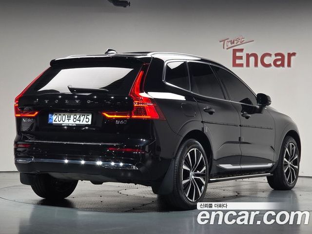 Volvo XC60 2025 — фото 2