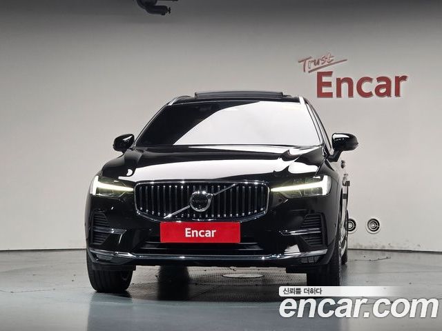 Volvo XC60 2025 — фото 3
