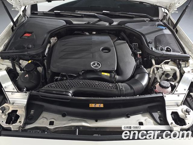 Mercedes-Benz E-Class 2022 — фото 6