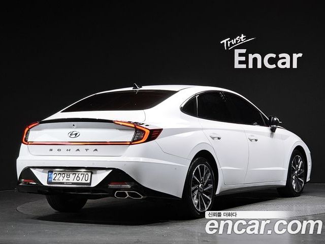 Hyundai Sonata 2022 — фото 2