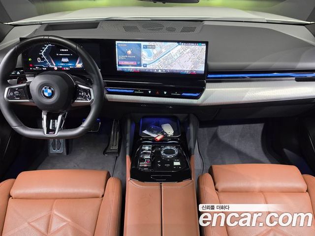 BMW 5 Series 2024 — фото 10