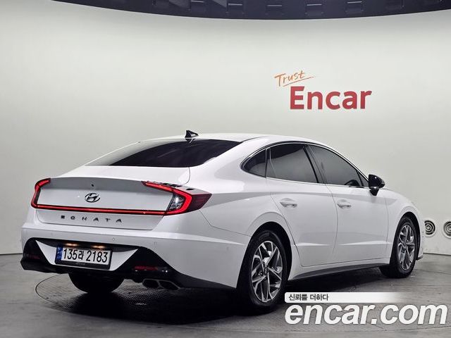 Hyundai Sonata 2022 — фото 2