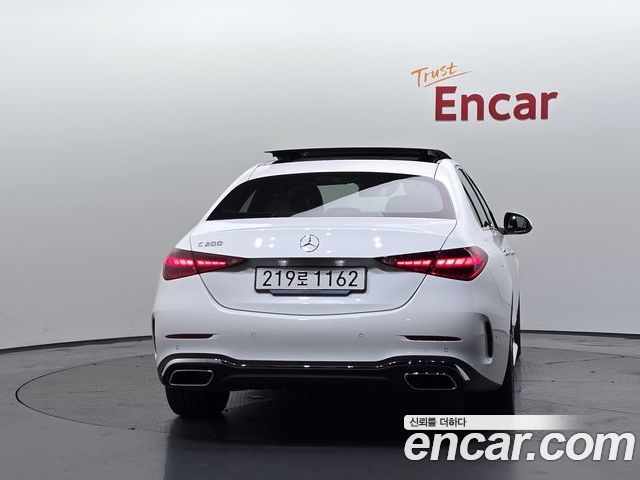 Mercedes-Benz C-Class 2025 — фото 4