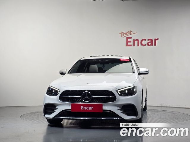 Mercedes-Benz E-Class 2023 — фото 3