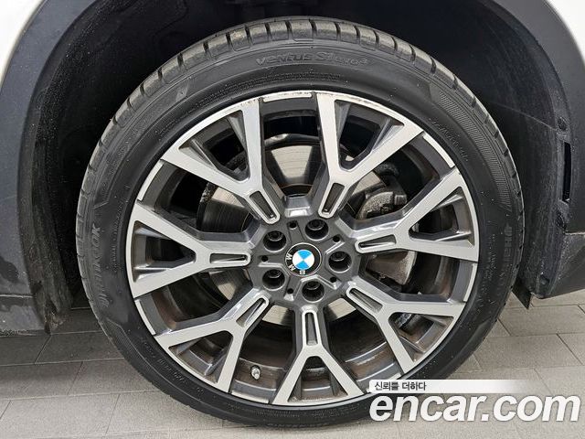 BMW X1 2022 — фото 5