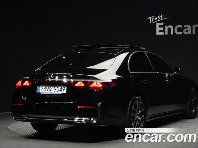 Mercedes-Benz E-Class 2025 — фото 2