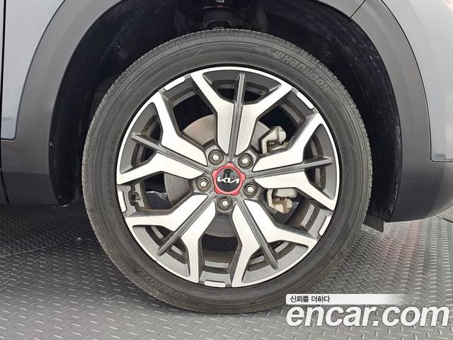 Kia Seltos 2023 — фото 7