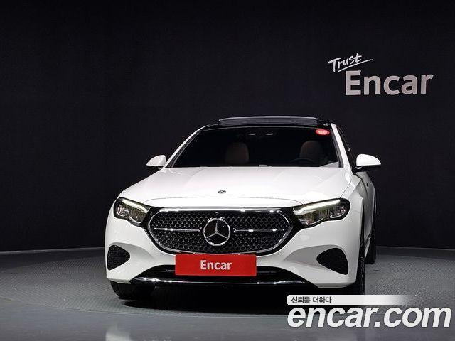 Mercedes-Benz E-Class 2025 — фото 3
