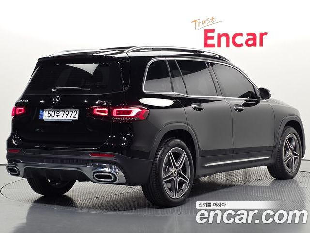 Mercedes-Benz GLB 2023 — фото 2