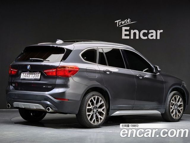 BMW X1 2022 — фото 2