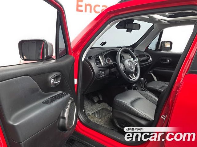Jeep Renegade 2022 — фото 10