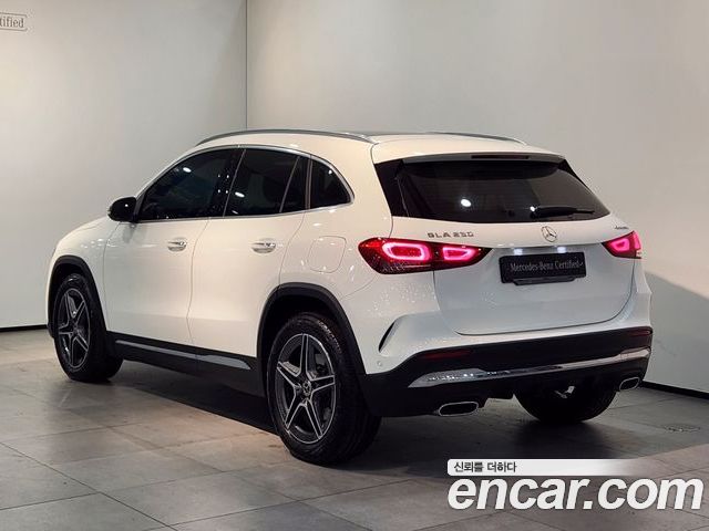 Mercedes-Benz GLA 2023 — фото 2