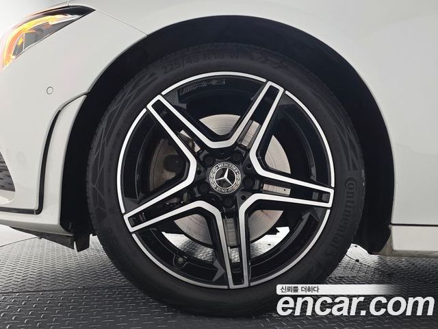Mercedes-Benz CLA 2023 — фото 5