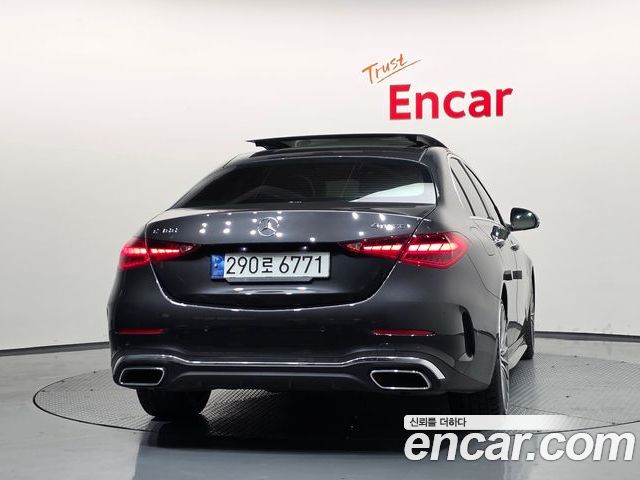 Mercedes-Benz C-Class 2023 — фото 4